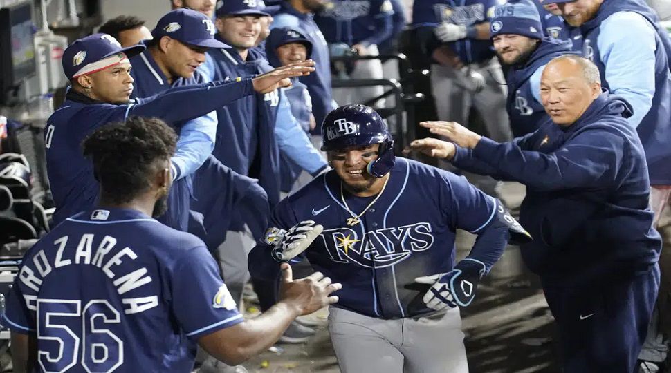 Paredes gets 3 hits as Rays beat sliding White Sox 32